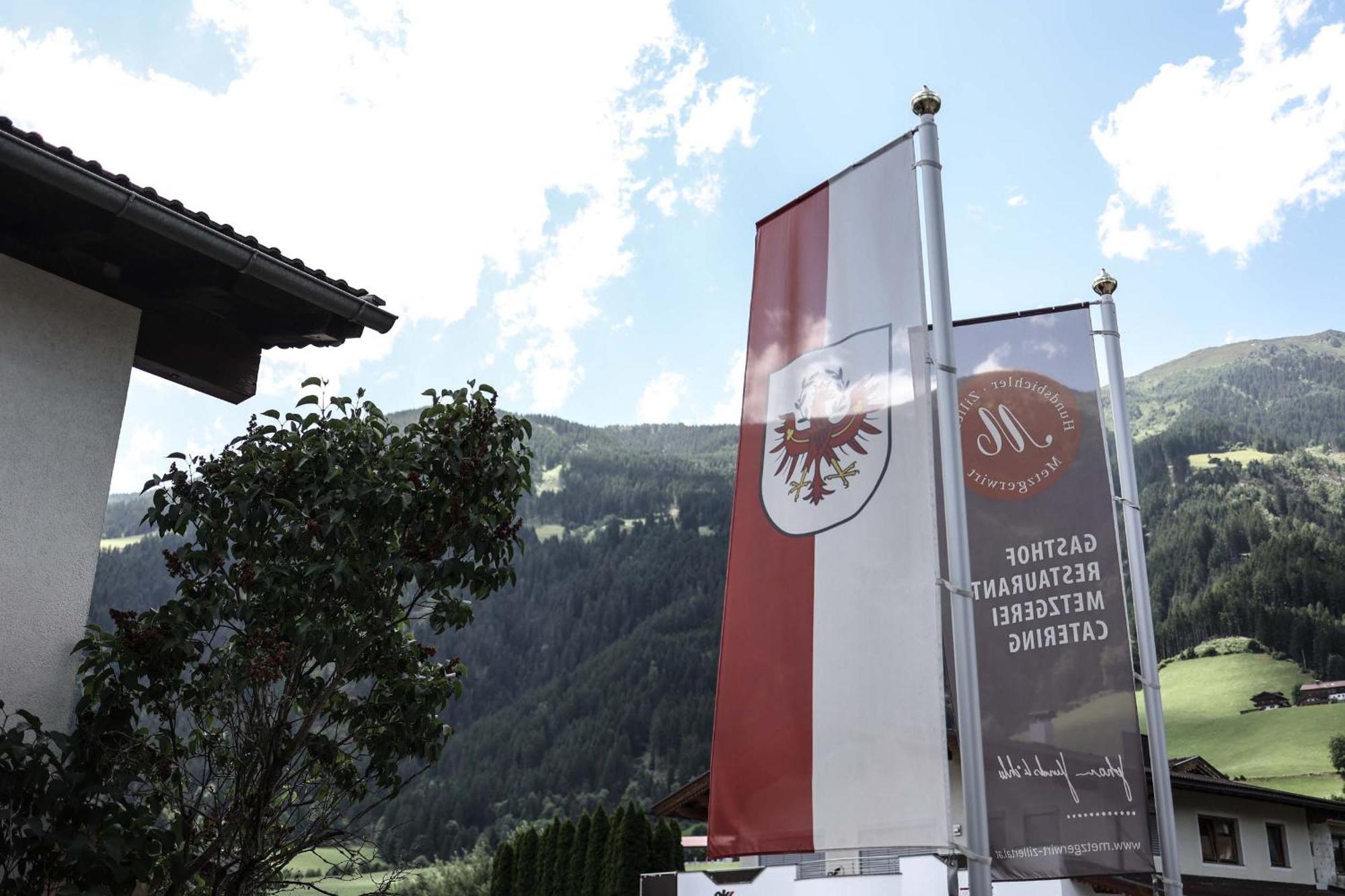 Metzgerwirt Hotel Hippach Exterior foto